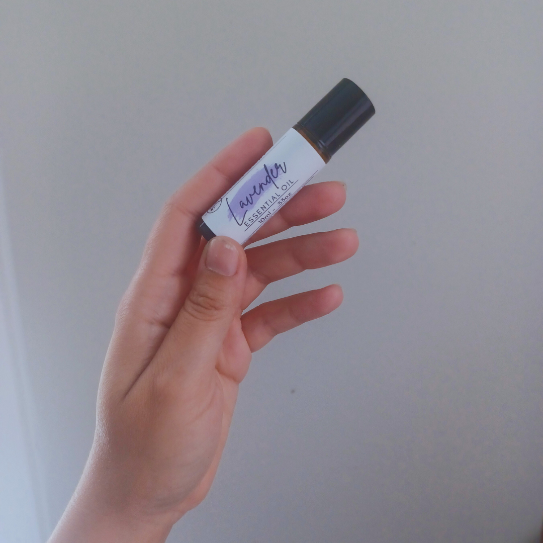 LAVENDER ESSENTIAL OIL ROLL ON